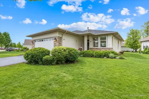 13639 Windy Prairie Dr, Huntley, IL 60142