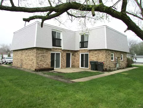 4101 Douglas Dr, Zion, IL 60099