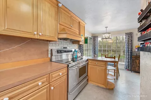 221 La Fox River Dr, Algonquin, IL 60102 photo 10