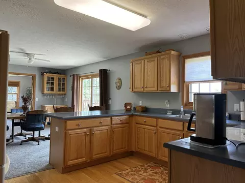 14919 Henry Rd, Morrison, IL 61270 photo 4