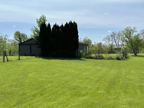 14919 Henry Rd, Morrison, IL 61270 photo 32