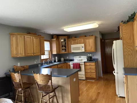 14919 Henry Rd, Morrison, IL 61270 photo 7