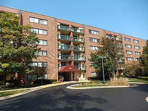 1800 Huntington Blvd #108, Hoffman Estates, IL 60169