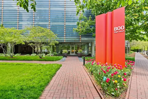 800 Elgin Rd #610, Evanston, IL 60201