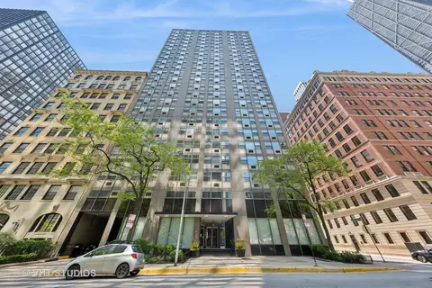 253 E Delaware Pl #4H, Chicago, IL 60611