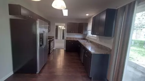 Kitchen - 5902 Allemong Dr, Matteson, IL 60443 photo 1 of 2