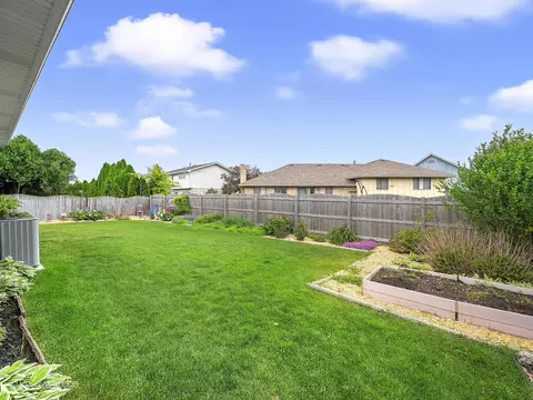 Exterior - 6908 155th Pl, Oak Forest, IL 60452 photo 10 of 11