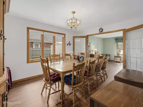 Dining - 6908 155th Pl, Oak Forest, IL 60452 photo 1 of 2