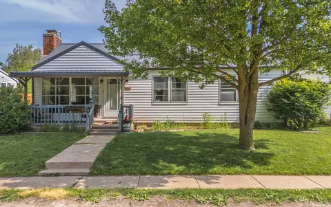 306 E 5th St, Gridley, IL 61744