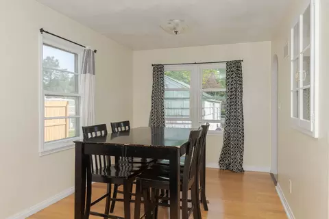 Dining - 306 E 5th St, Gridley, IL 61744 photo 1 of 2