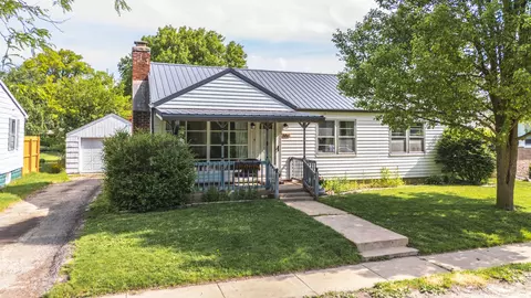 Exterior - 306 E 5th St, Gridley, IL 61744 photo 1 of 6