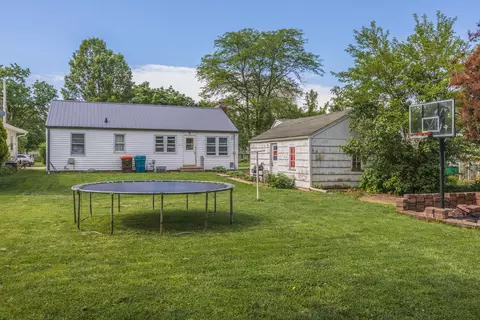 Exterior - 306 E 5th St, Gridley, IL 61744 photo 5 of 6