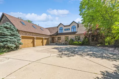 985 Jessica Dr, Wauconda, IL 60084