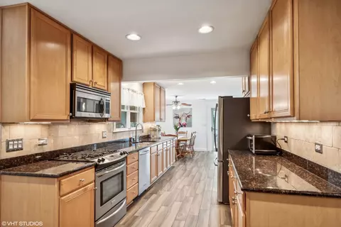 1780 Kent Rd, Hoffman Estates, IL 60169 photo 7