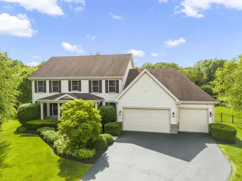 976 Mccormick Ln, West Chicago, IL 60185