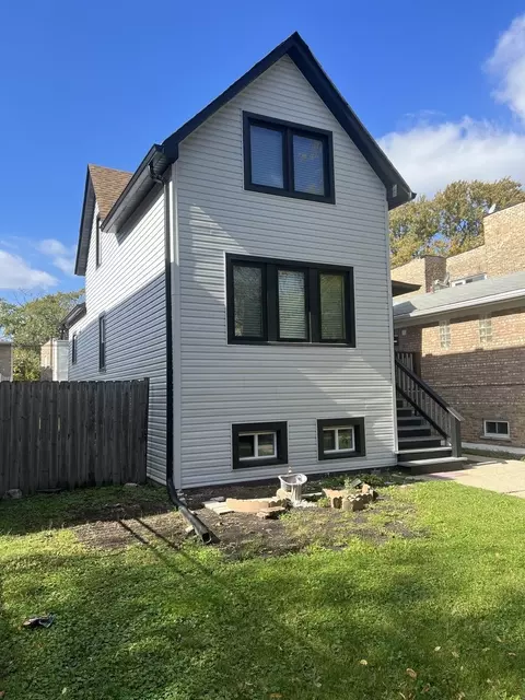 1426 N Laramie Ave, Chicago, IL 60651