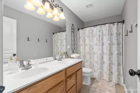 Bath - Undisclosed, Plainfield, IL 60585 photo 3 of 3