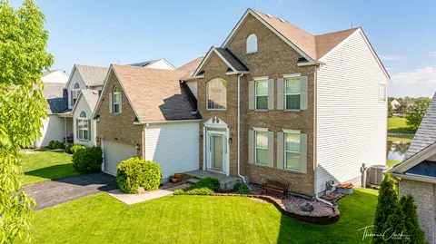 1618 Rose Ln, Romeoville, IL 60446