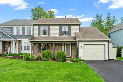825 Benridge Ct, Mundelein, IL 60060