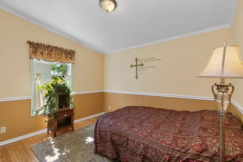 1054 Lakeview Rd, Elgin, IL 60123 photo 18