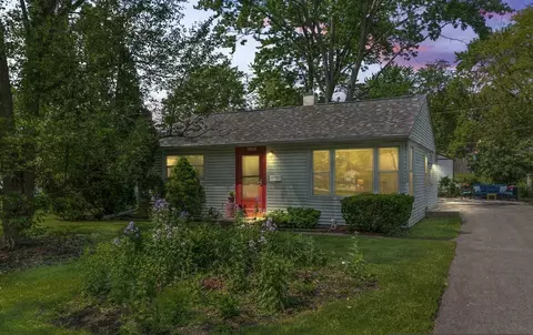 2905 Dove St, Rolling Meadows, IL 60008 photo 3