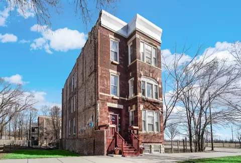 3326 E 90th St, Chicago, IL 60617 photo 1