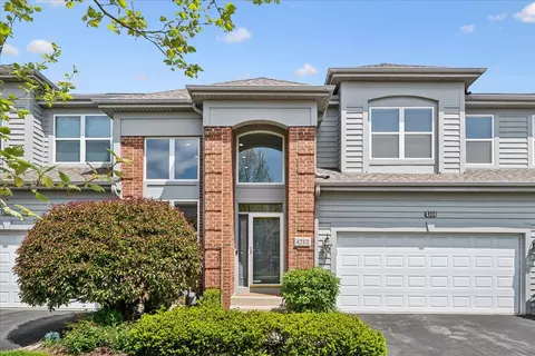 4212 Kayla Ln, Northbrook, IL 60062