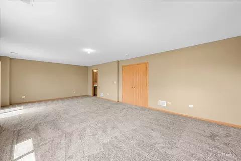 508 Legend Ln, Mchenry, IL 60050 photo 16