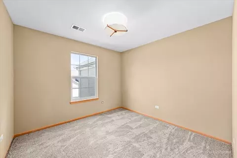 508 Legend Ln, Mchenry, IL 60050 photo 21