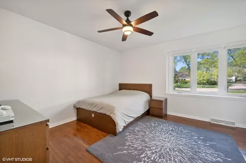 1105 Juniper Ter, Glenview, IL 60025 photo 15