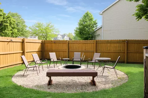 Exterior - 574 Foxford Rd, Bartlett, IL 60103 photo 3 of 8