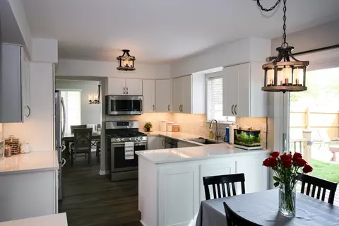 Kitchen - 574 Foxford Rd, Bartlett, IL 60103 photo 1 of 2