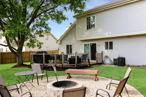 Exterior - 574 Foxford Rd, Bartlett, IL 60103 photo 2 of 8