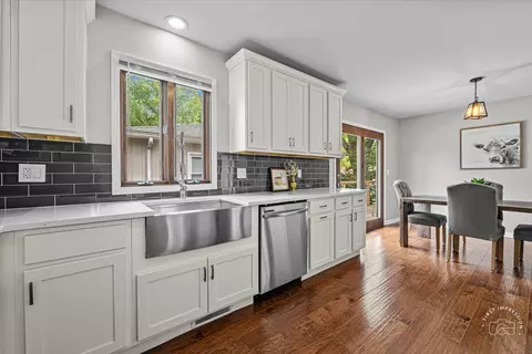 Kitchen - 4 Maple Ct, Geneva, IL 60134 photo 3 of 3
