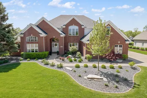 10665 Yankee Ridge Dr, Frankfort, IL 60423