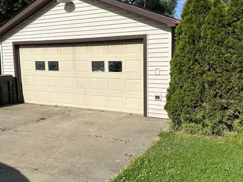 817 2nd Ave, Morris, IL 60450 photo 16