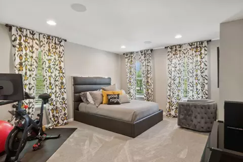 Bedroom - 1714 White Spruce Dr, Hoffman Estates, IL 60192 photo 4 of 4