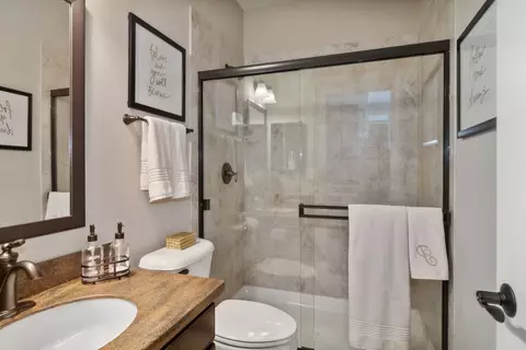Bath - 1714 White Spruce Dr, Hoffman Estates, IL 60192 photo 1 of 4