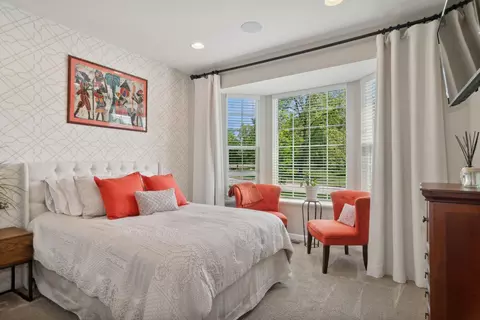 Bedroom - 1714 White Spruce Dr, Hoffman Estates, IL 60192 photo 1 of 4