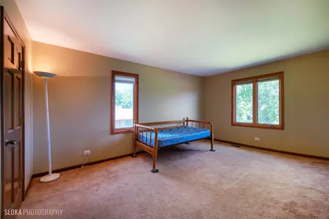 Bedroom - 5 N725 Meadowlark Dr, Bartlett, IL 60103 photo 3 of 3