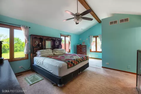 Bedroom - 5 N725 Meadowlark Dr, Bartlett, IL 60103 photo 1 of 3