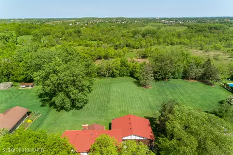 View/Area - 5 N725 Meadowlark Dr, Bartlett, IL 60103 photo 2 of 9