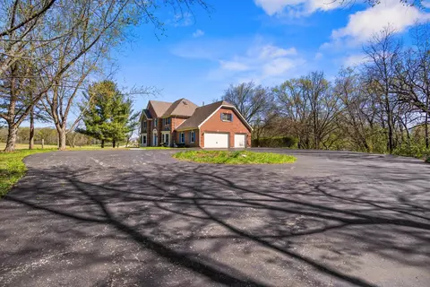 Exterior - 8 N875 Corron Rd, Elgin, IL 60124 photo 3 of 25