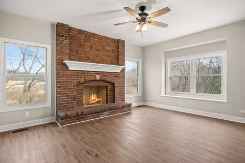 Living - 8 N875 Corron Rd, Elgin, IL 60124 photo 5 of 9