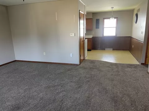 Living - 619 9th St, Peru, IL 61354 photo 2 of 2