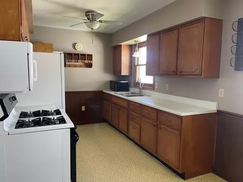 Kitchen - 619 9th St, Peru, IL 61354 photo 1 of 3