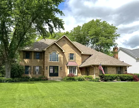 1640 Old Barn Cir, Libertyville, IL 60048