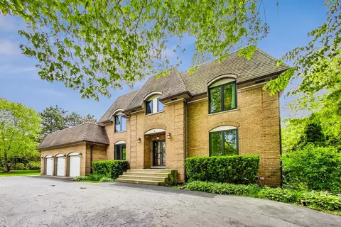2 Norris Dr, Burr Ridge, IL 60527
