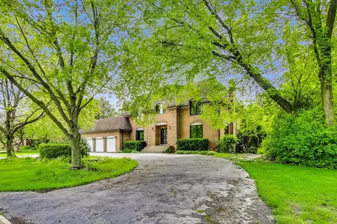 2 Norris Dr, Burr Ridge, IL 60527 photo 3
