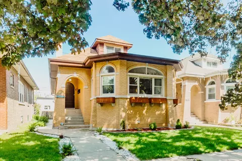 6451 N Mozart St, Chicago, IL 60645